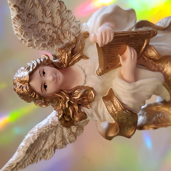 Metal Angel stocking hanger - Picture 2 of 5